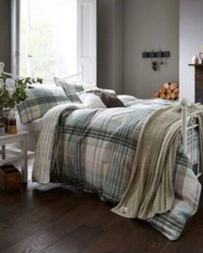Lorraine Kelly Stirling Duvet Set Green Double
