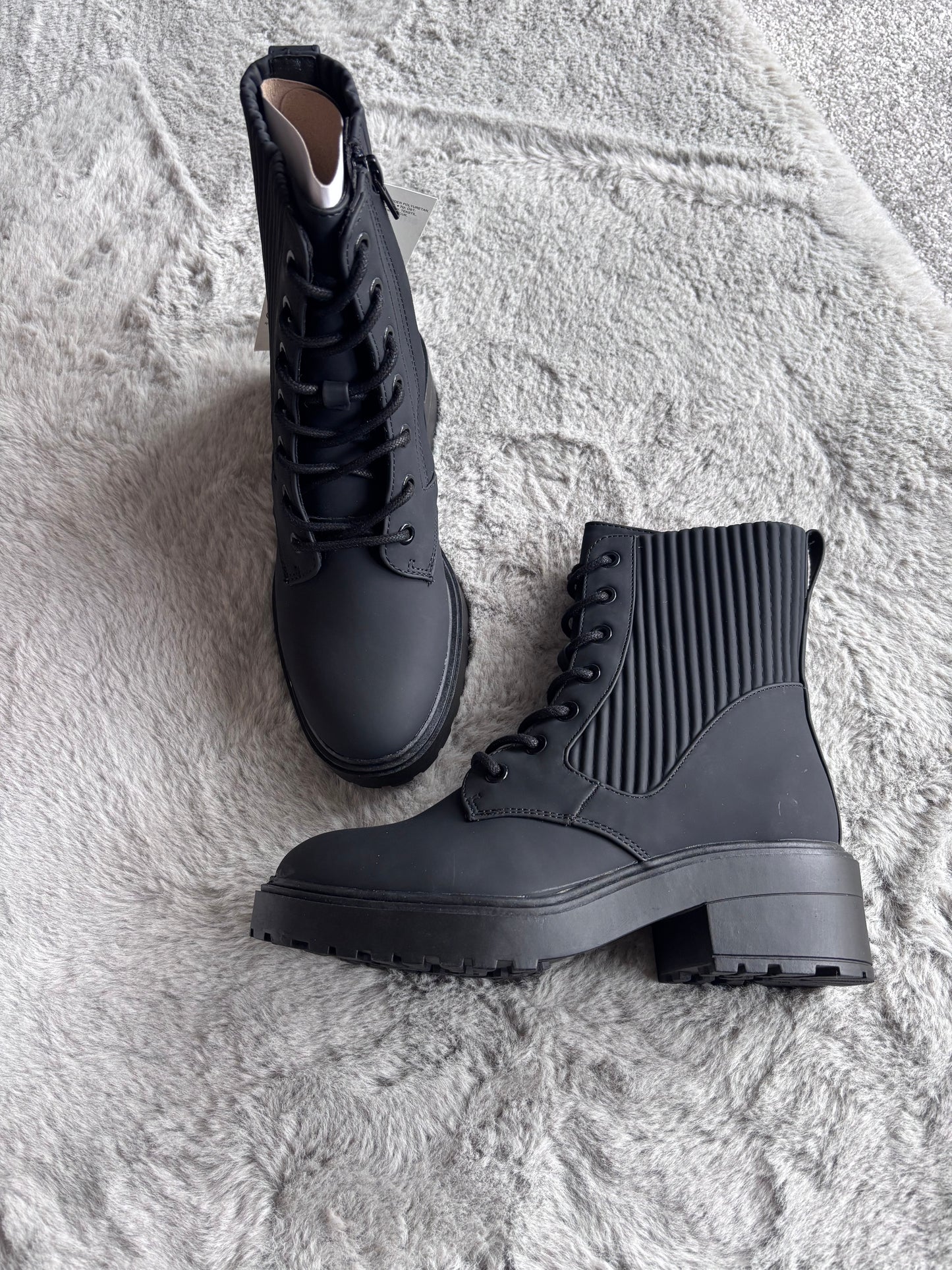 Amazon Essentials Combat Boots Size UK 3.5 RRP £36.20