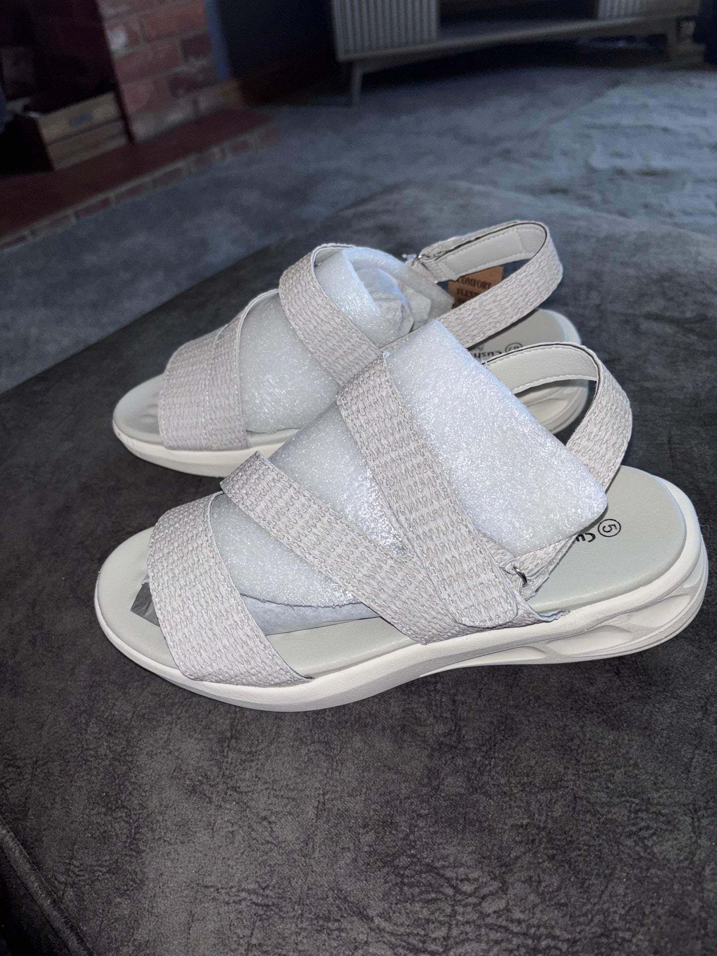 Cushion Walk Touch & Close Strappy Sandal EEE Fit Size 5 RRP £38.00