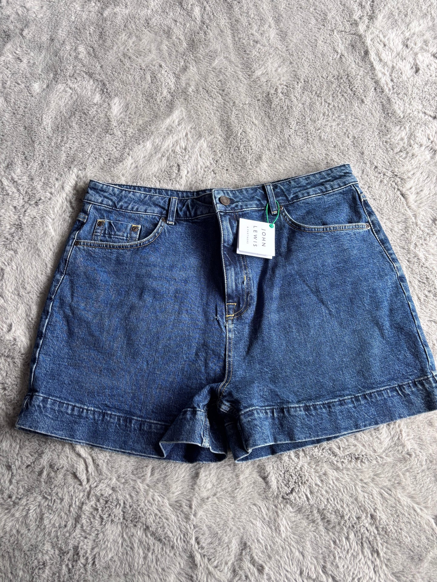 BNWT John Lewis Premium High Rise Shorts Size 16 RRP £45