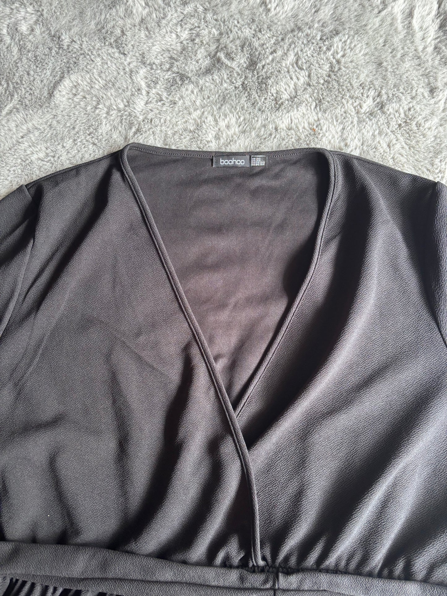Brand New Boohoo Plus Black Button Midi Dress Beige UK 26 RRP £35