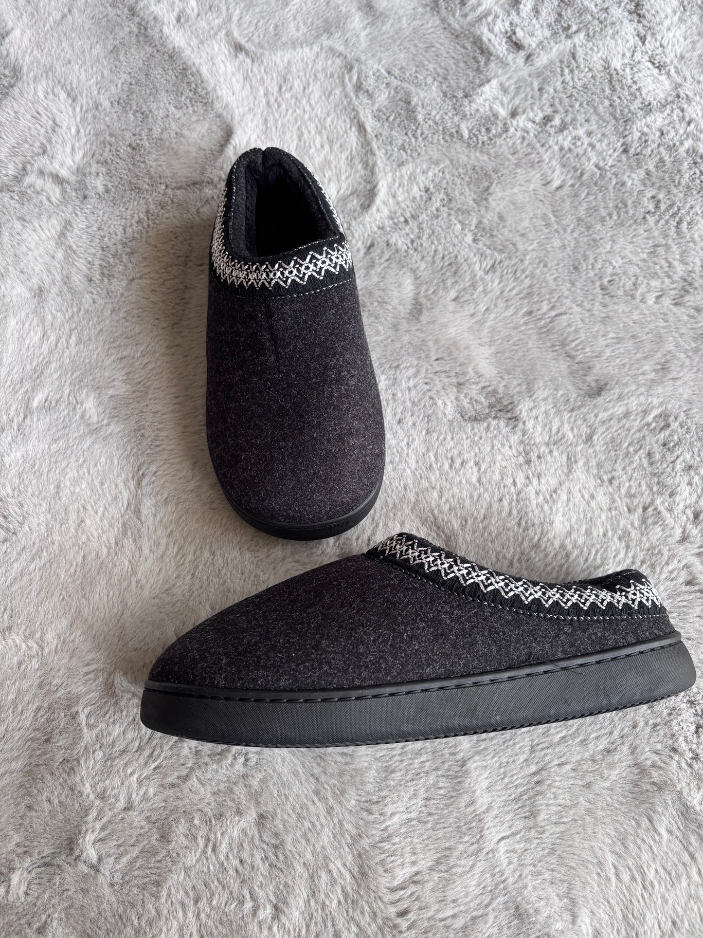 Amazon Embroidered Cosy Mules / Slippers / Tasman Size Large UK 9-11 RRP £14.99