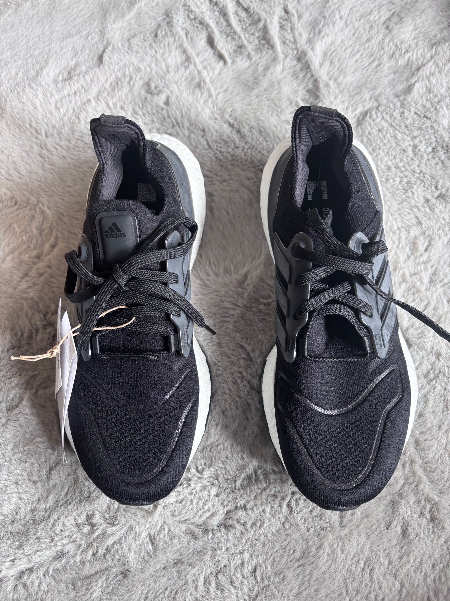 Adidas Ultra Boost 22 Black White Size UK 5 EU 38 RRP £165