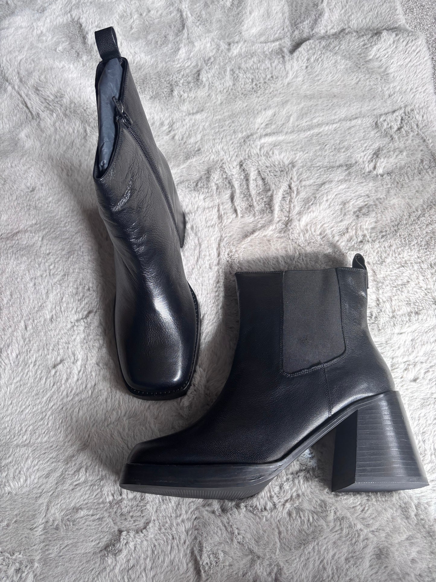 Emery Leather Platform Chelsea Ankle Boots Extra Wide EEE Fit Size UK 9 RRP £76