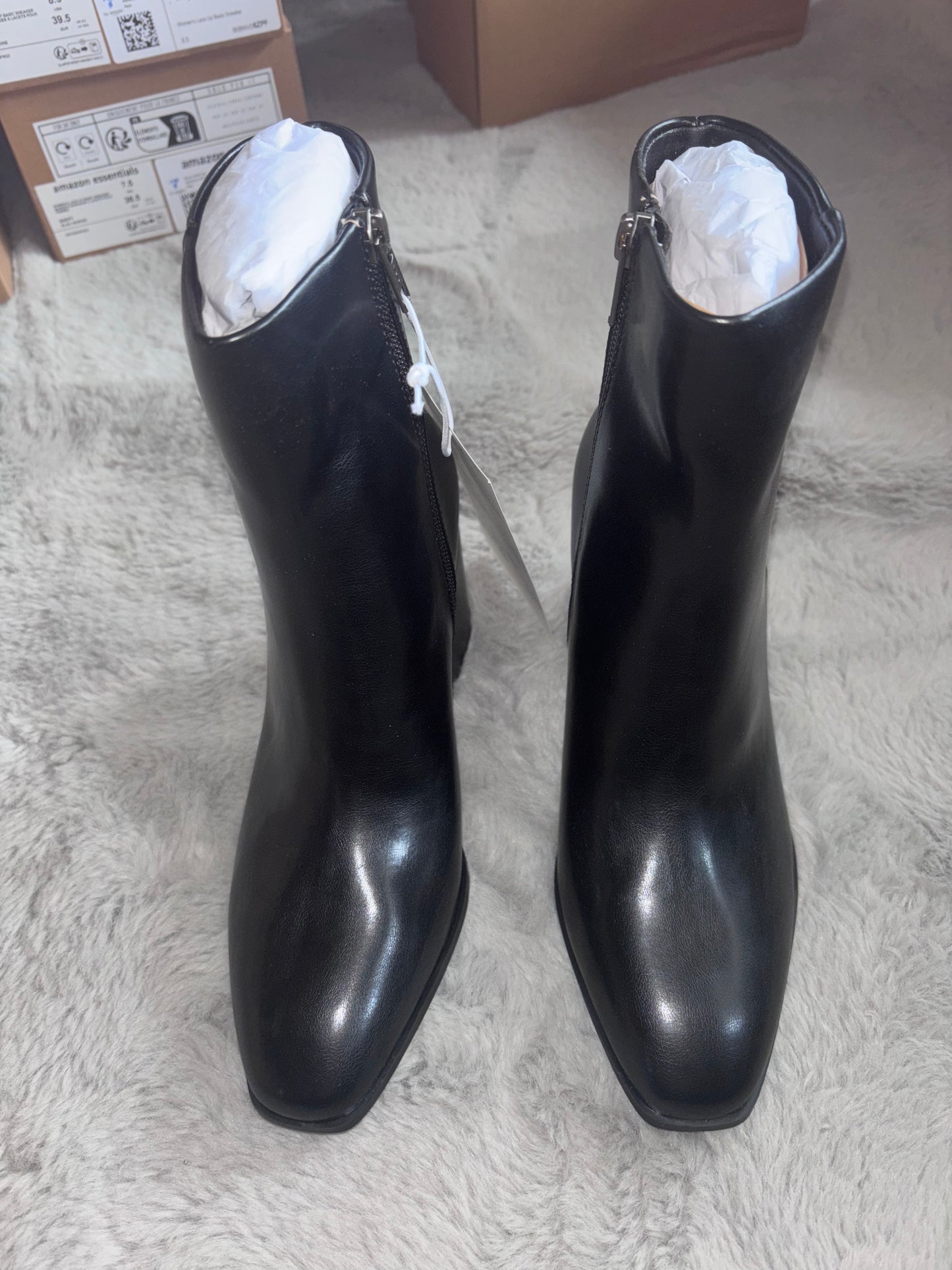 Amazon Essentials Clean Heel Ankle Boots Size UK 5.5 RRP £37.20