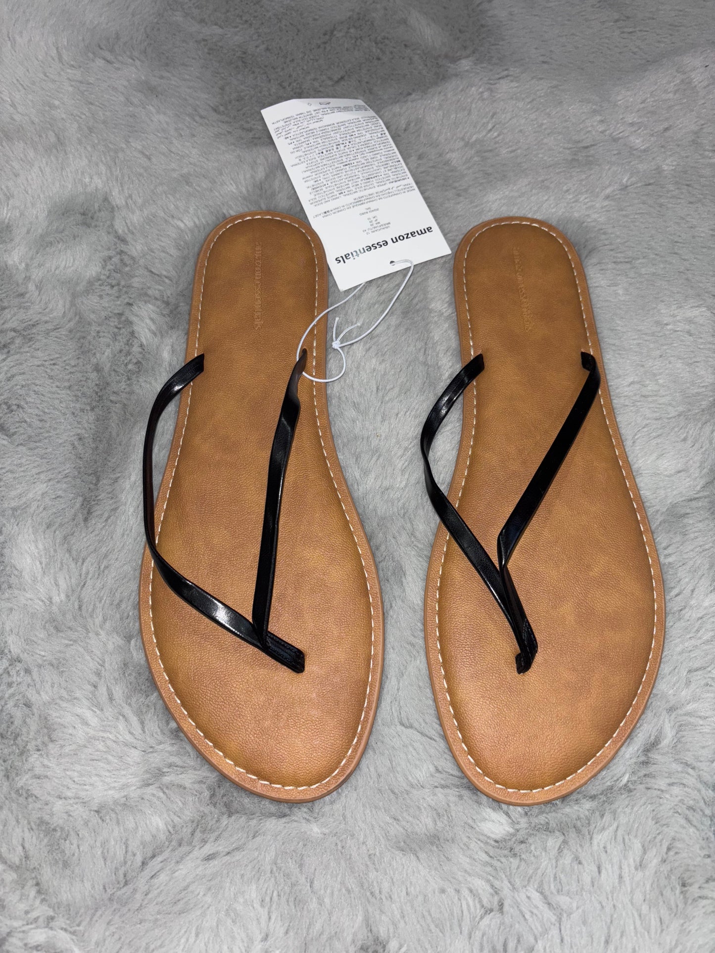 Amazon Essentials Thong Sandals Black Flip Flops Size UK 10 RRP £17.10