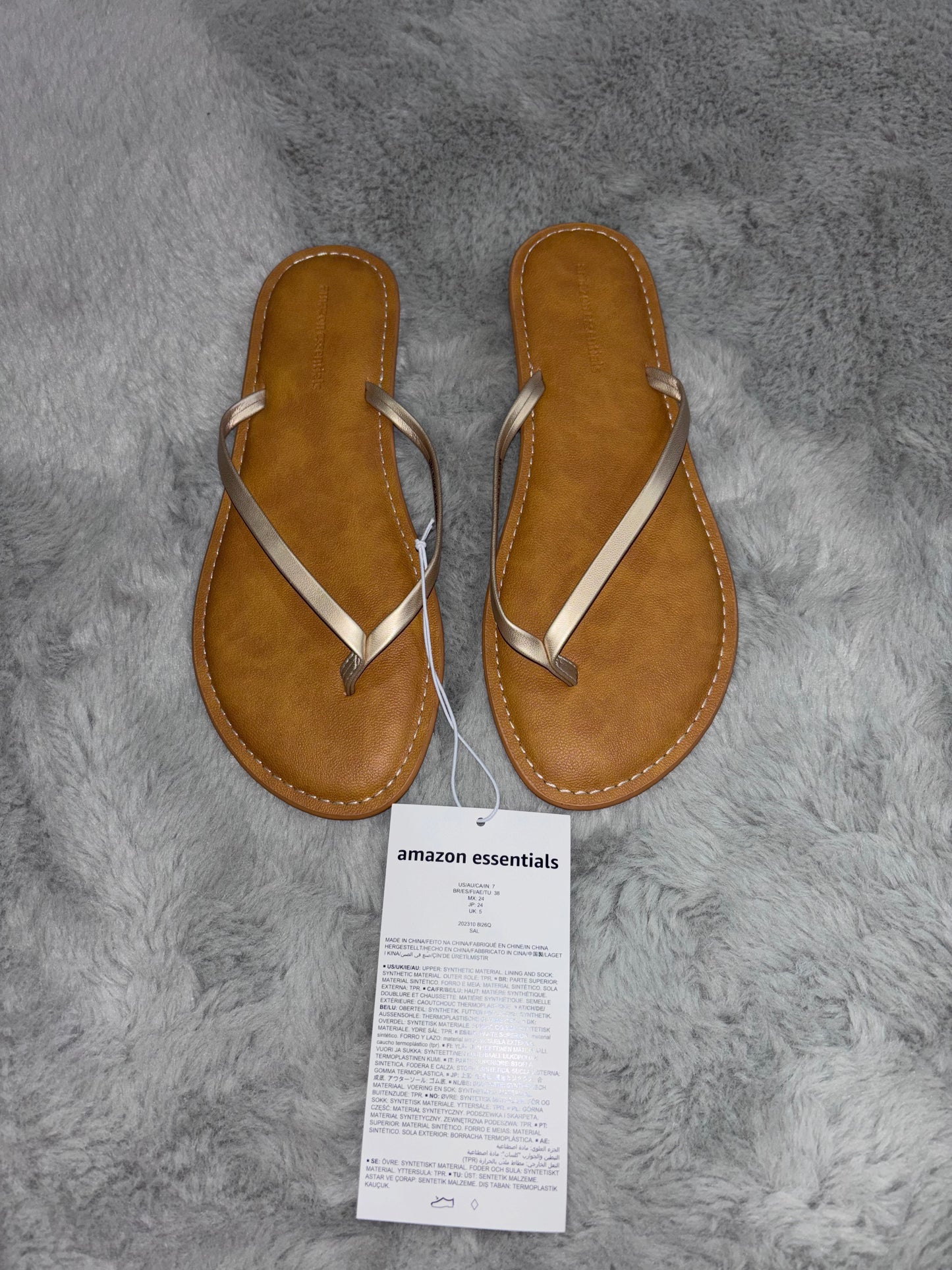 Amazon Essentials Women's Thong Sandals Gold Flip Flops Size UK 5 RRP £17.10