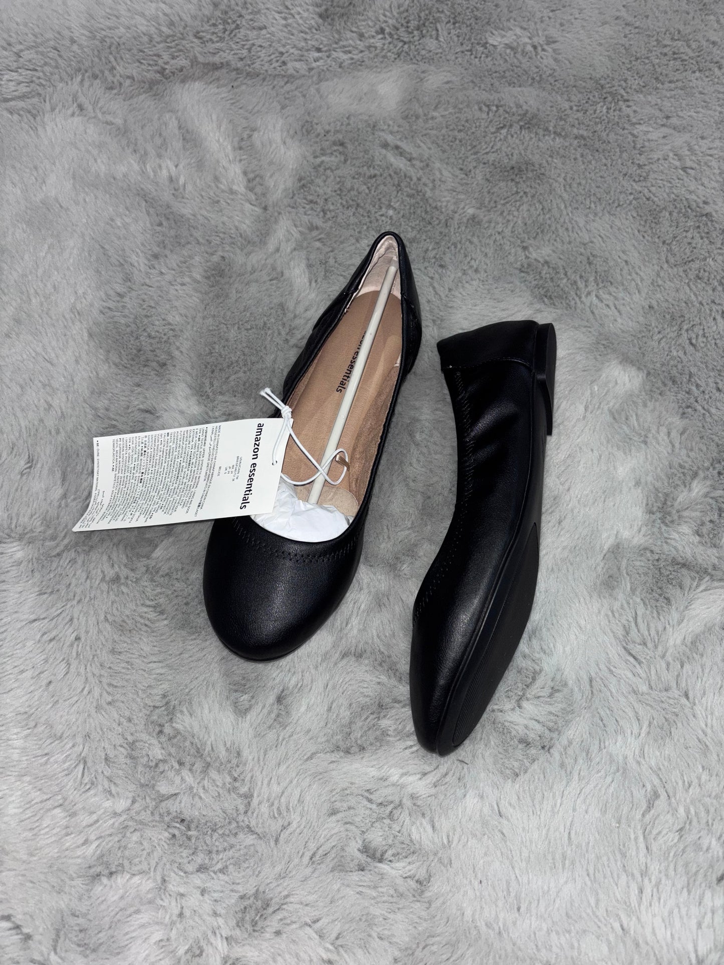 Amazon Essentials Women's Belice Ballet Flat Black Size UK 8 Wide RRP £20.90