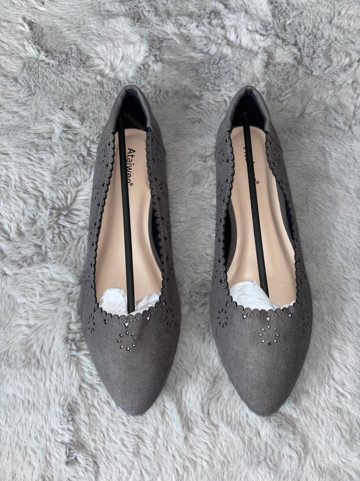 Amazon Wide Flat Pointed Comfortable Slip on Shoes Grey Size UK 8.5 RRP £24.49