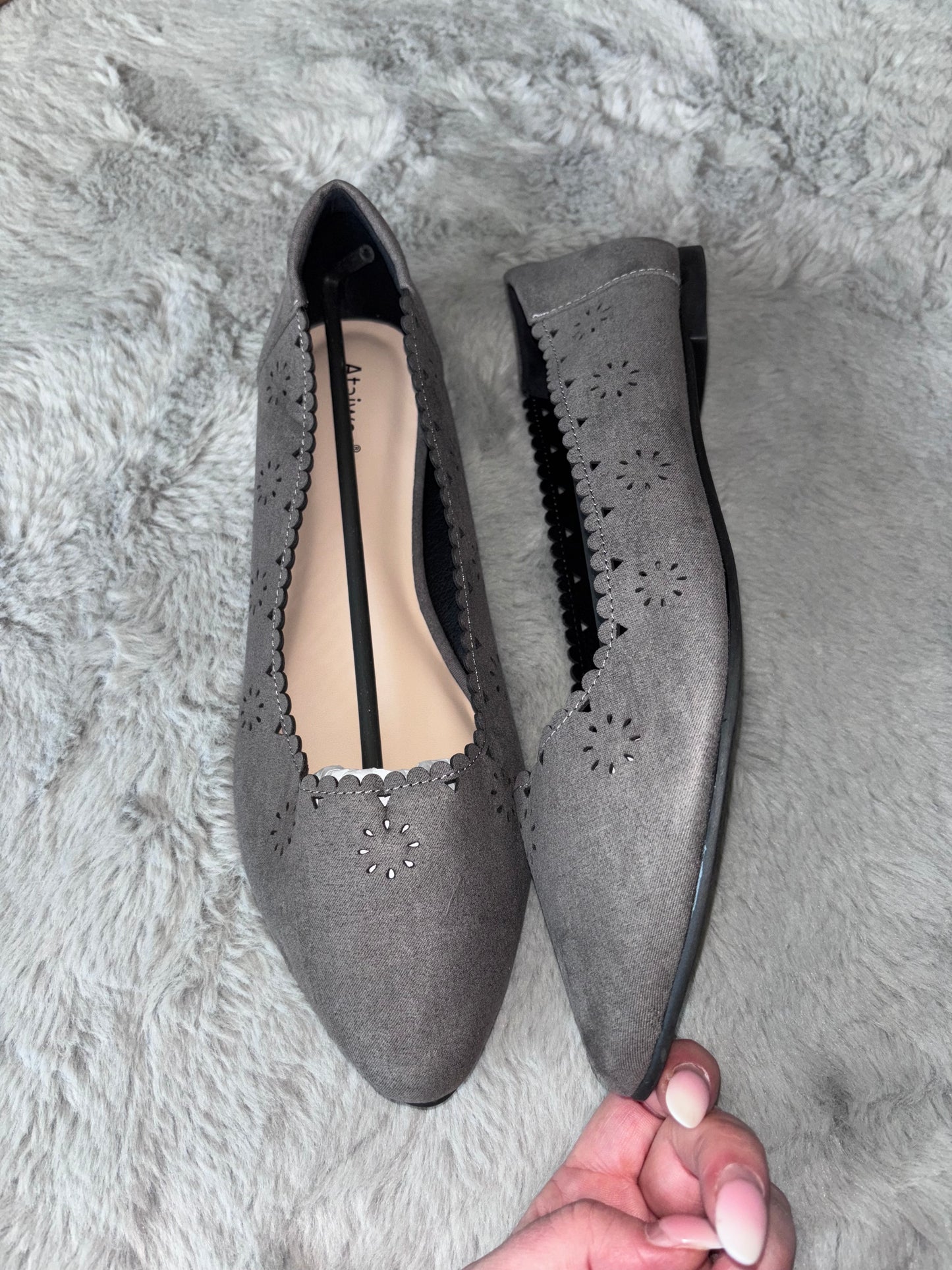 Amazon Wide Flat Pointed Comfortable Slip on Shoes Grey Size UK 10 RRP £24.49