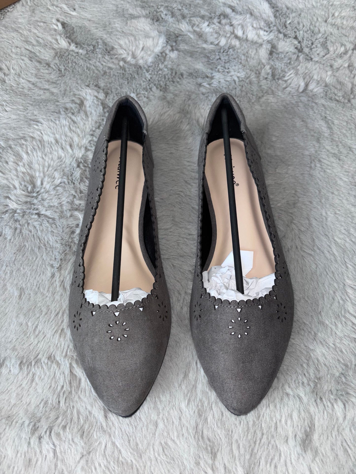 Amazon Wide Flat Pointed Comfortable Slip on Shoes Grey Size UK 8 RRP £24.49