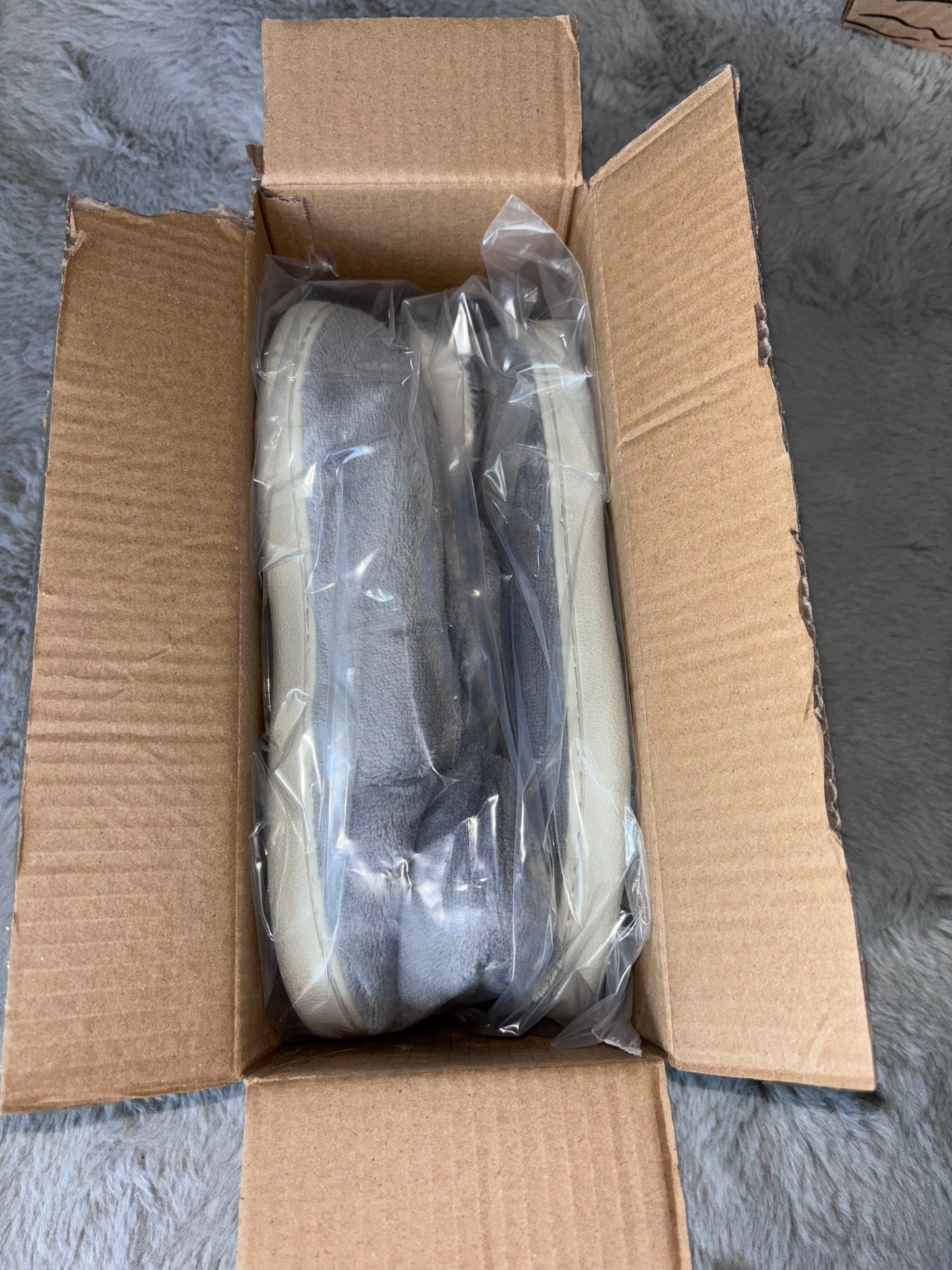 Amazon Grey Memory Foam Boots Slippers Size Large (7-8) RRP £14.99