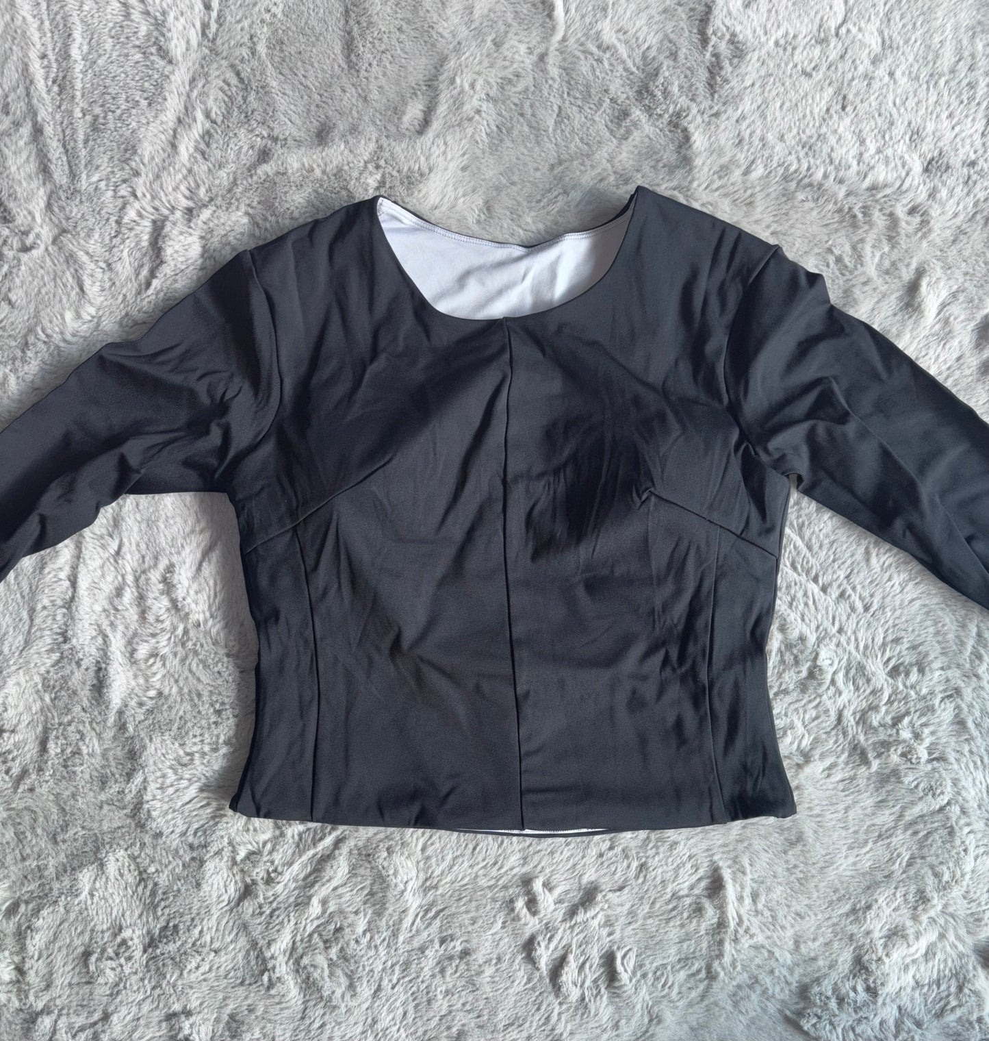 Amazon Long Sleeved Yoga Top Fitness Gym Black Size Medium RRP £20.98