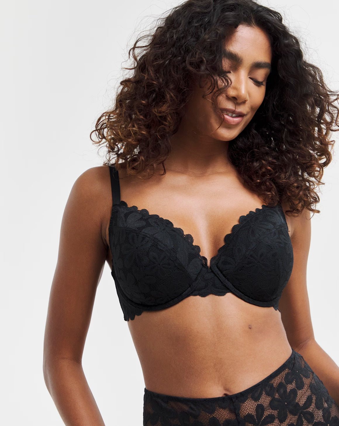 Pretty Secrets Black Daisy Lace Plunge Bra Size 42F RRP £16