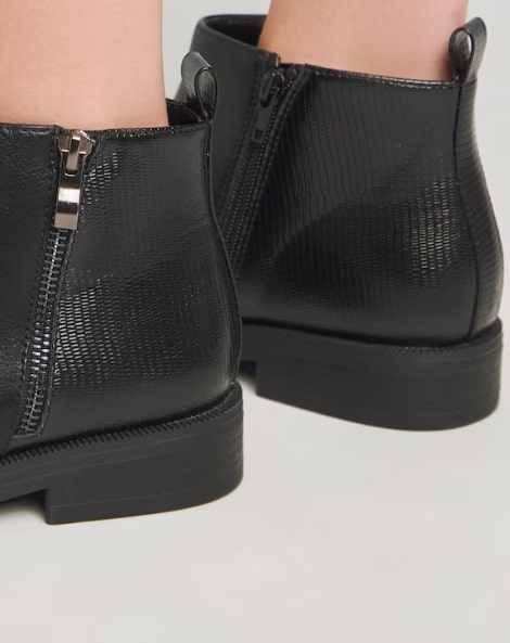 Verity Classic Zip Detail Ankle Boot Wide E Fit Size 7 RRP £38.00