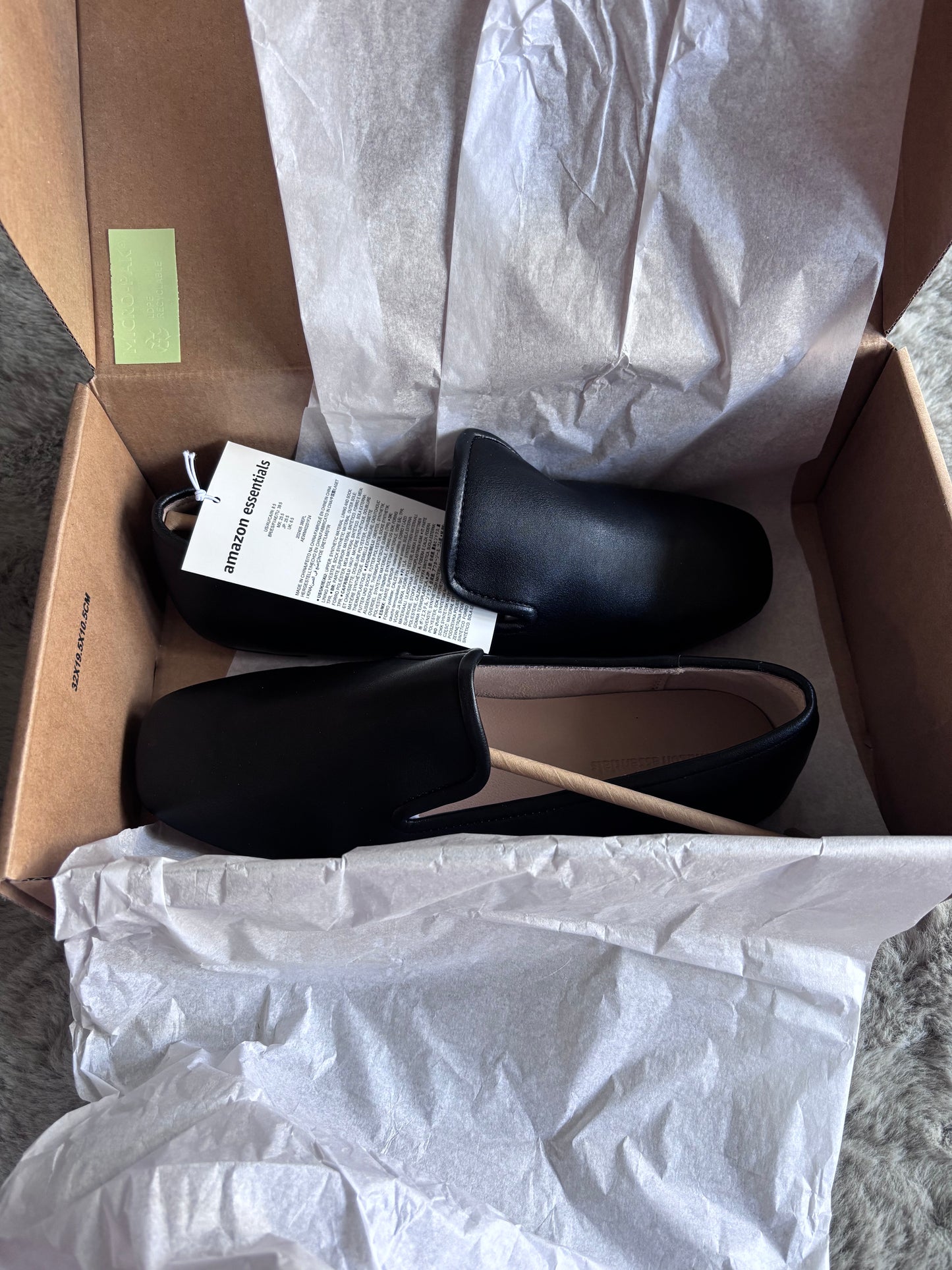 Amazon Essentials Soft Loafers Black Faux Leather Size UK 6.5 RRP £34