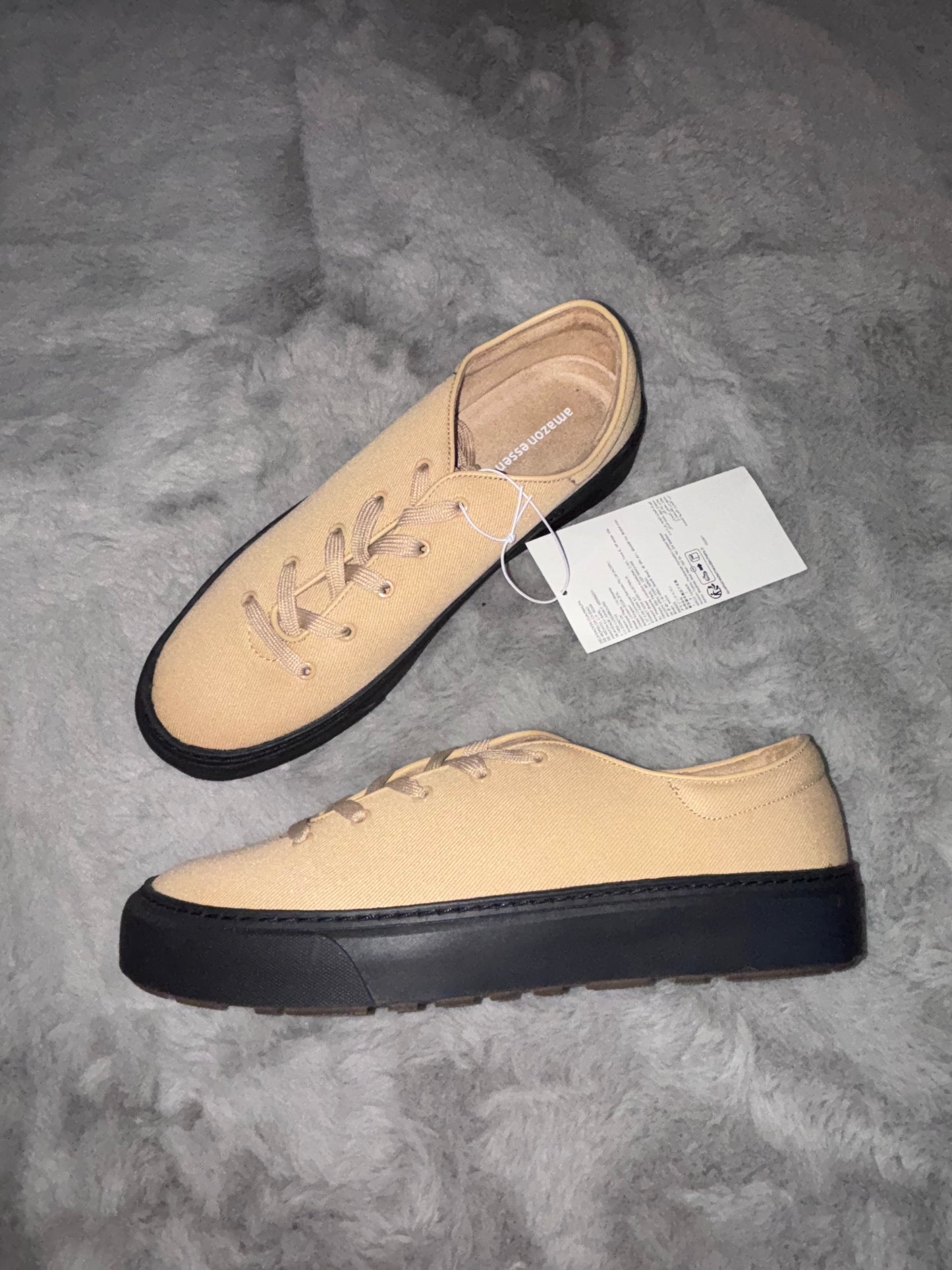 Amazon Essentials Women's Comfortable Lace Up Trainers Beige UK 8 RRP £23.32