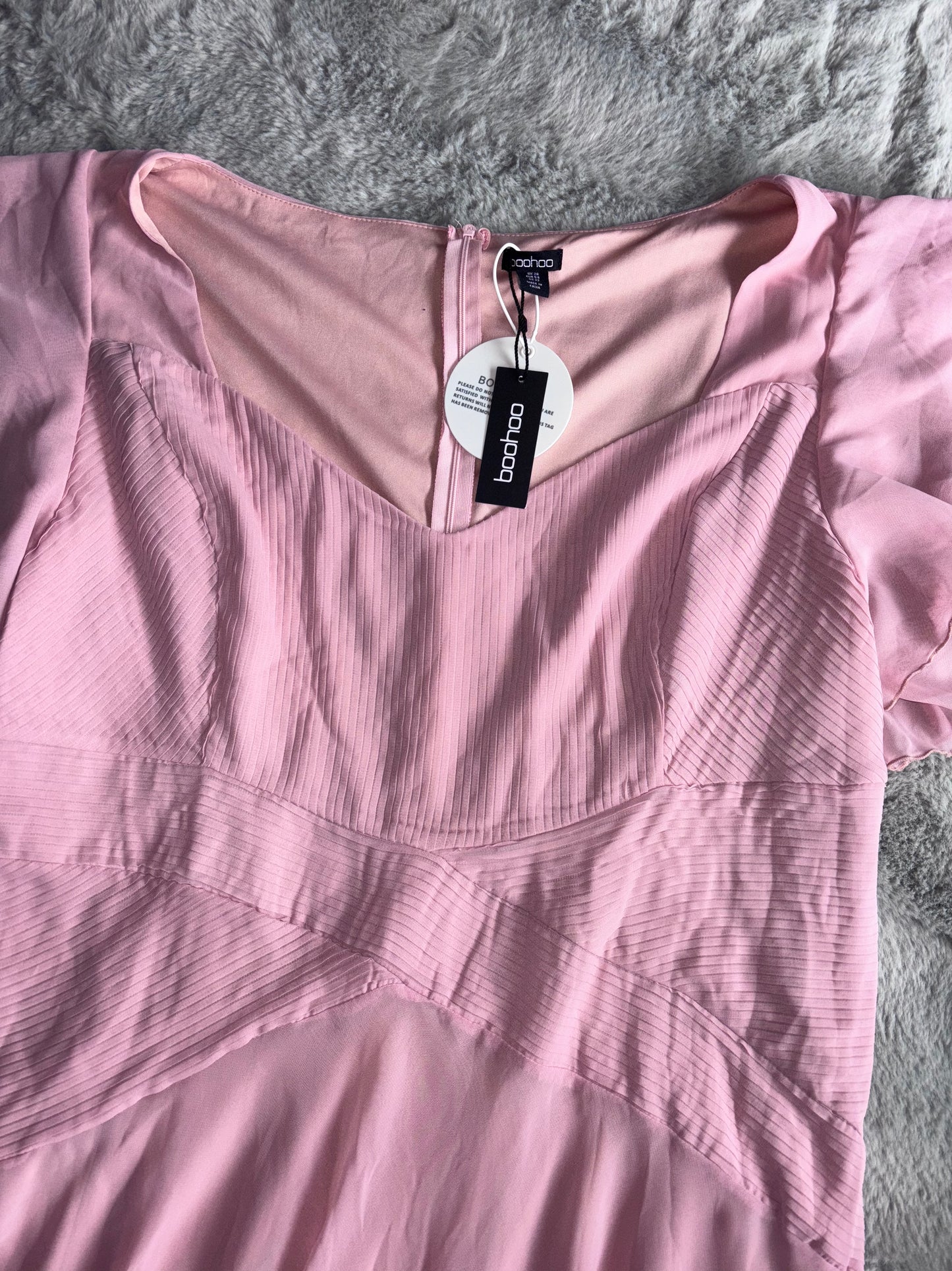 BNWT Boohoo Plus Occasion Angel Sleeve Chiffon Midi Dress Blush UK 26 RRP £35