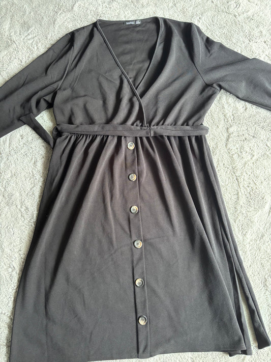 Brand New Boohoo Plus Black Button Midi Dress Beige UK 26 RRP £35