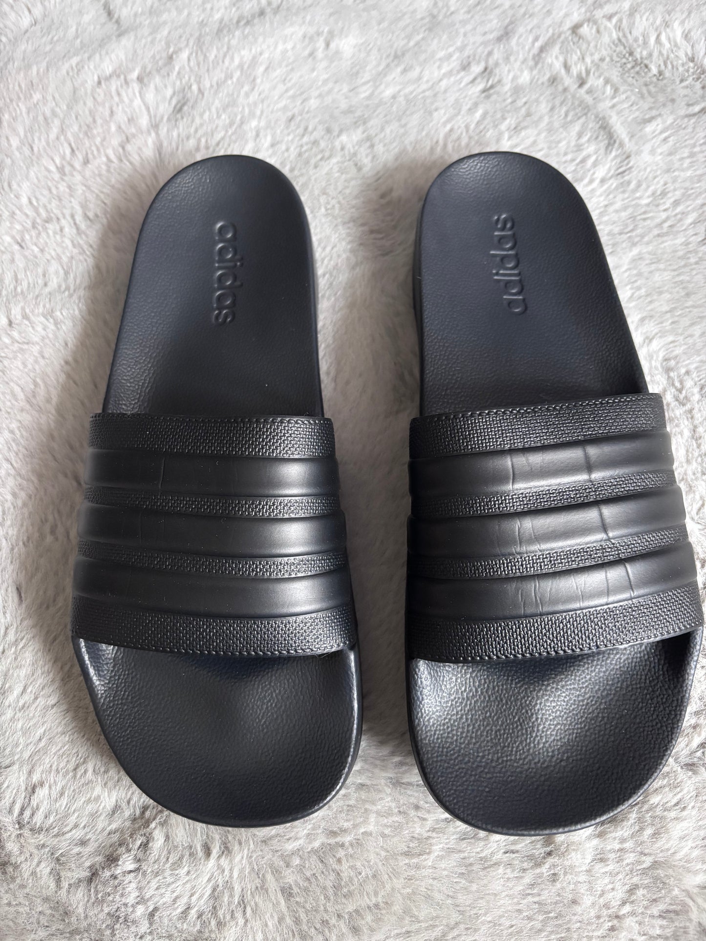 Adidas Adilette Shower Slides Sliders Size UK 11 RRP £23