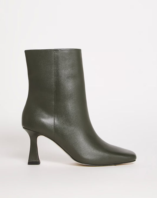 Olive Green Leather Square Toe Boot E Fit Size UK 6